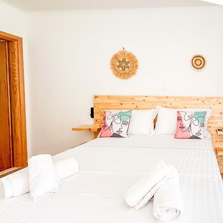Village View Apartments Himare Esterno foto
