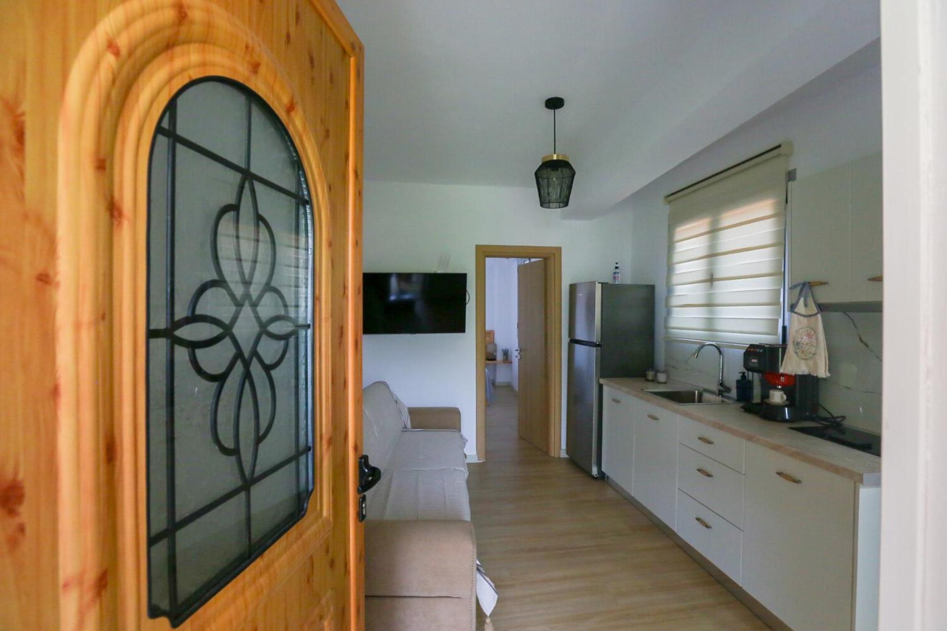Village View Apartments Himare Esterno foto